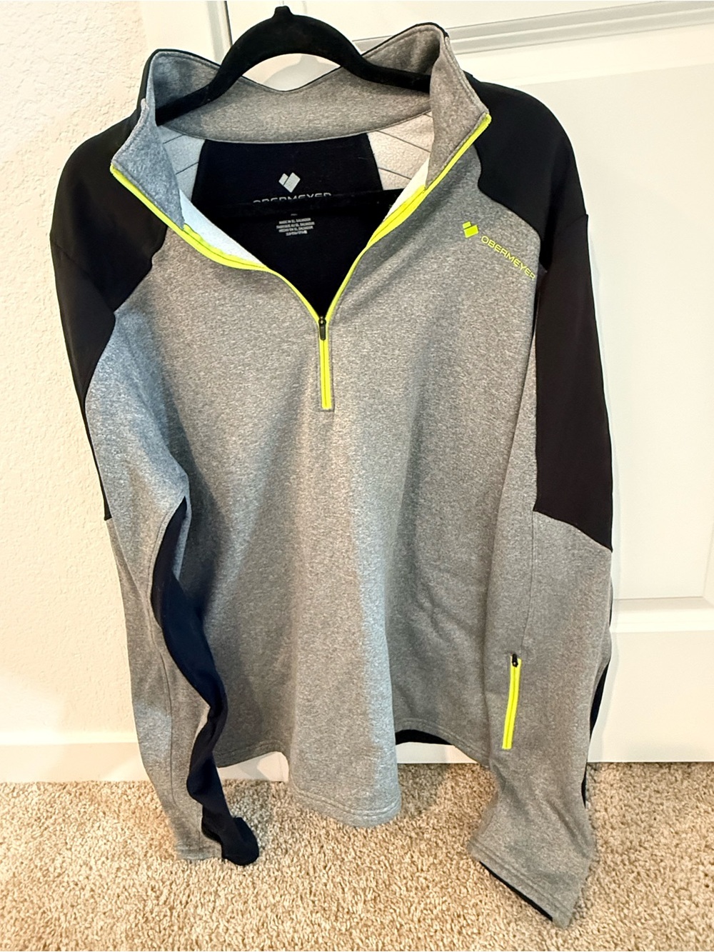 Obermeyer zip hoodie